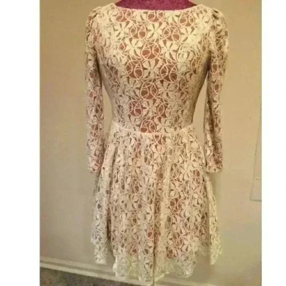 Ark & Co womens dress Size small lace 3/4 sleeves - Picture 3 of 9